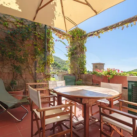 Trilocale Sant'anna Vicolo Del Mughetto - Goelba *