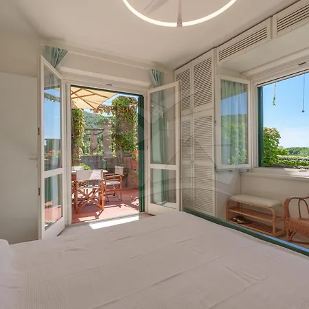 Trilocale Sant'anna Vicolo Del Mughetto - Goelba Appartement *